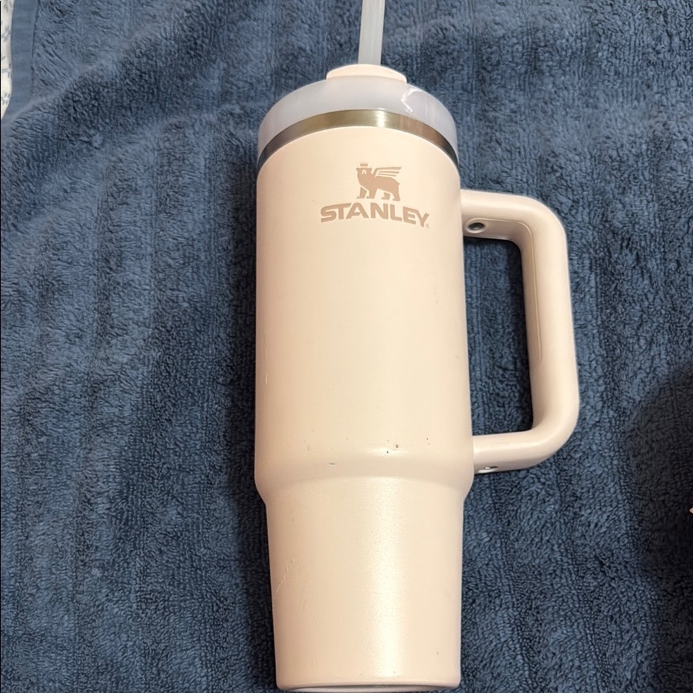 Stanley Cream Tumbler with Handle
